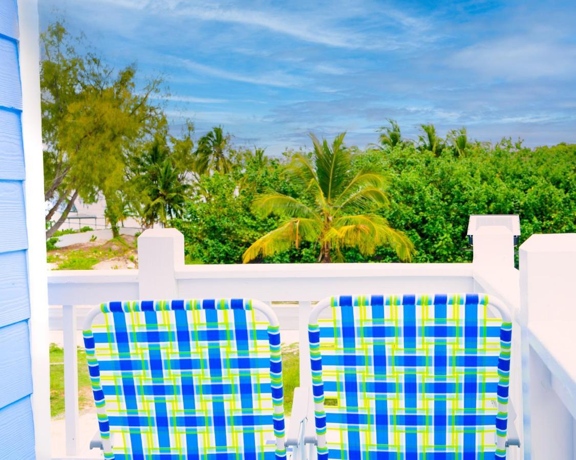 Sheer Bliss Beachview Apt #2 Джорджтаун Екстериор снимка